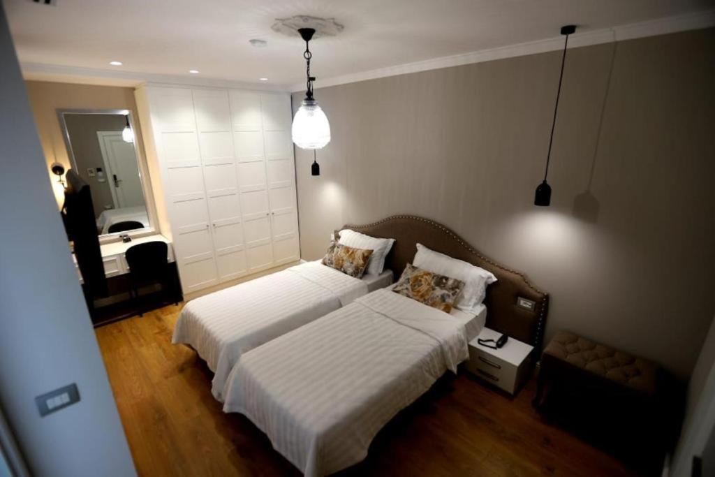 Boutique Hotel Whisky Tirana Habitación foto